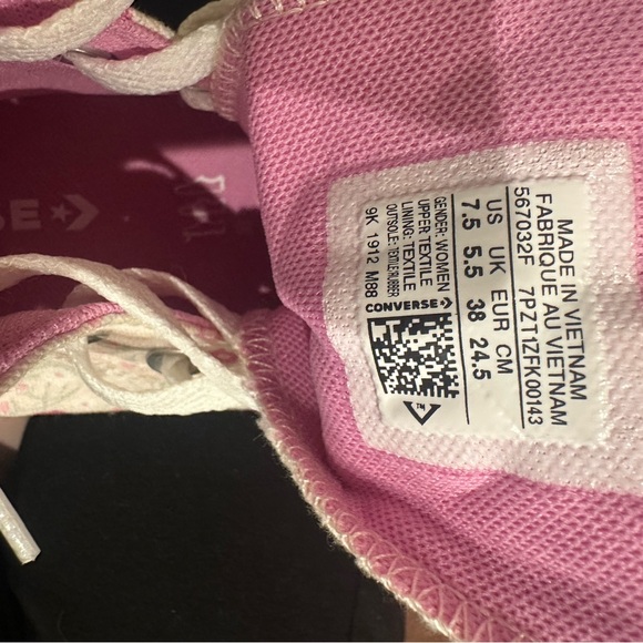 Converse Pink Floral High-Tops - Picture 3 of 3